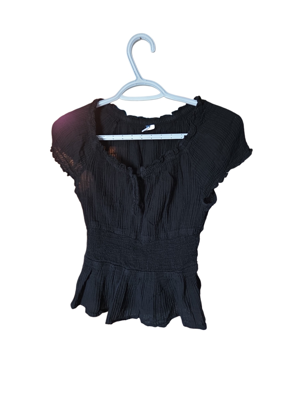 Old Navy Black Gauze Peplum Top Smocked Waist Keyhole Boho Blouse Size XS